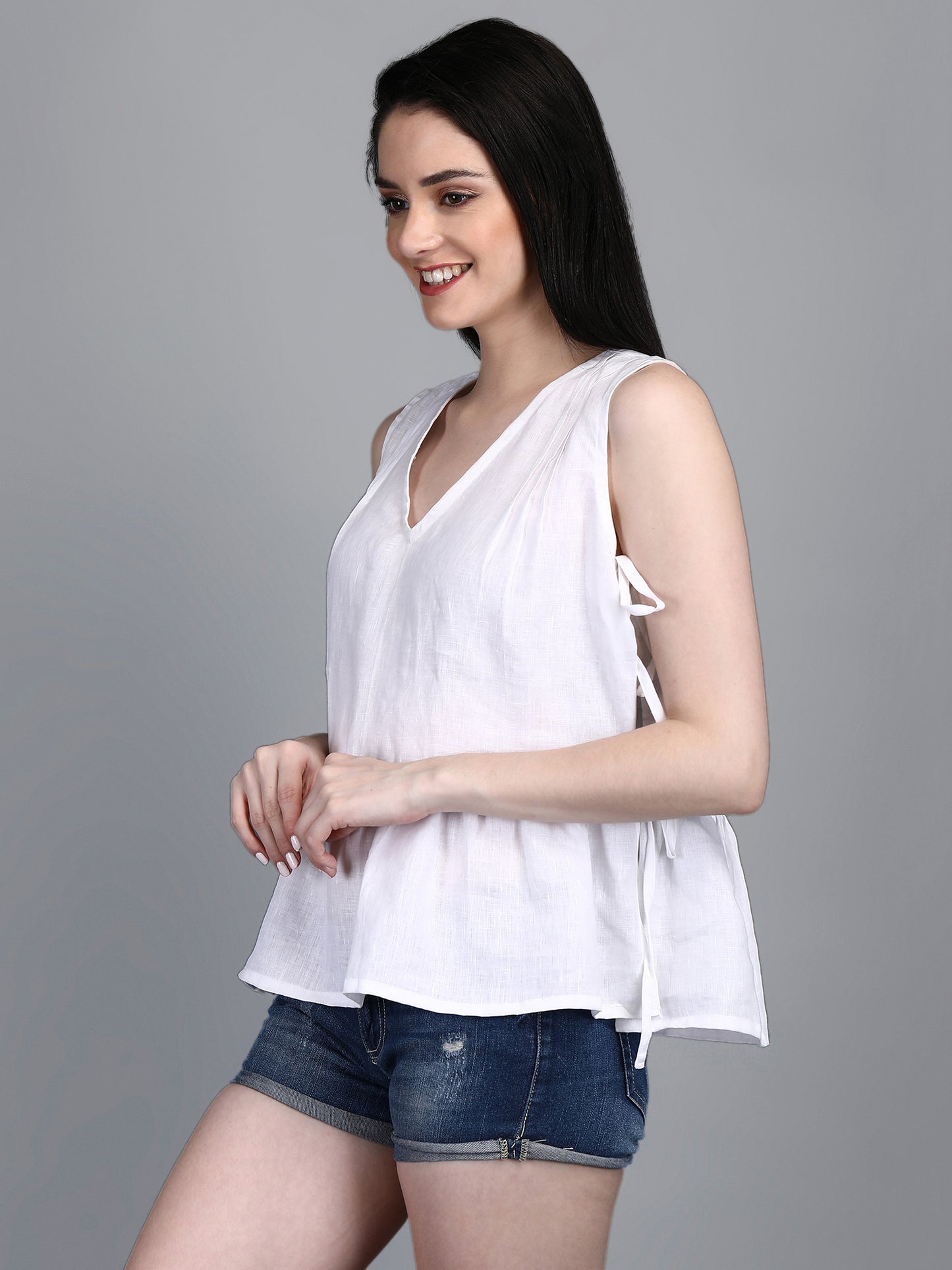 Mont Saint Linen Top with draw cords on side